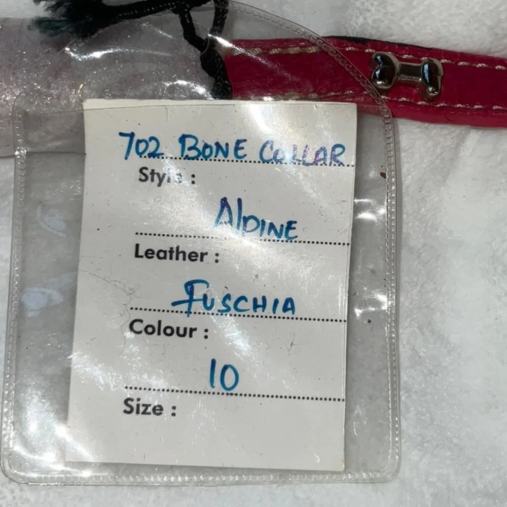 New 702 genuine leather Alpine bone colorfustian in color size 10”.